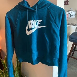 Nike cropped hoodie sweatshirt